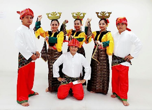 몬소피아드 민속촌