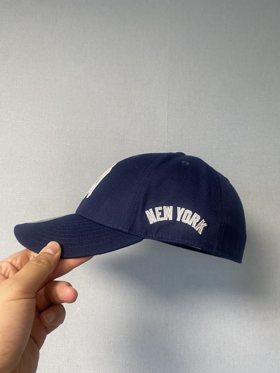 뉴에라 엠엘비 MLB NY 뉴욕양키즈 시그니처 스트럭럭쳐 볼캡 네이비(3ACPBB15N)