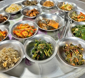 15첩가정식백반