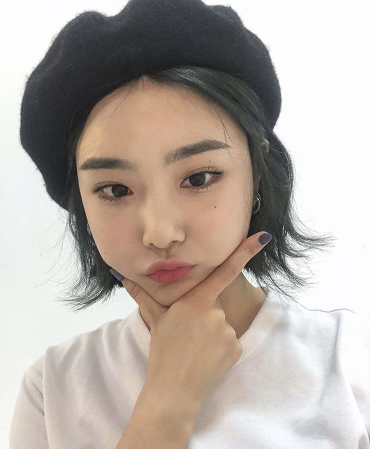 브레이브걸스 유나, 유니크한 보컬과 매력적인 개성