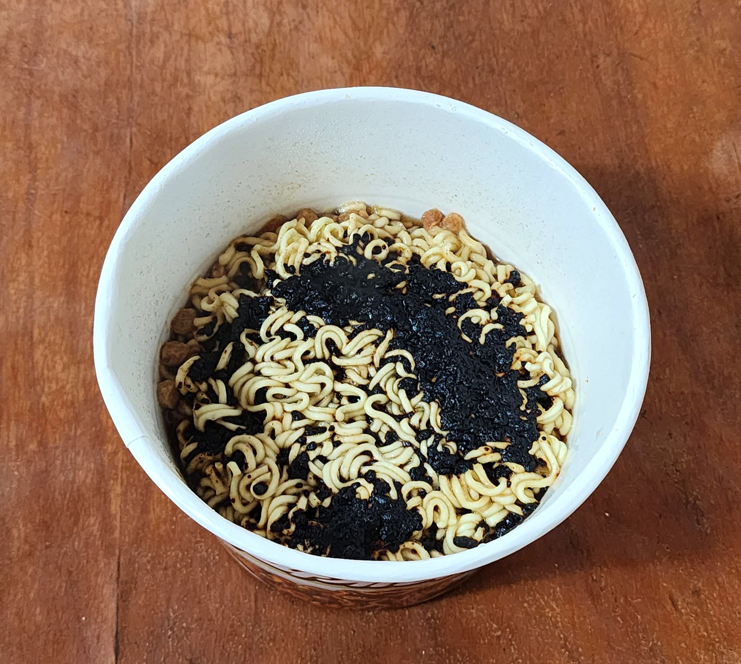 짜파게티큰사발면