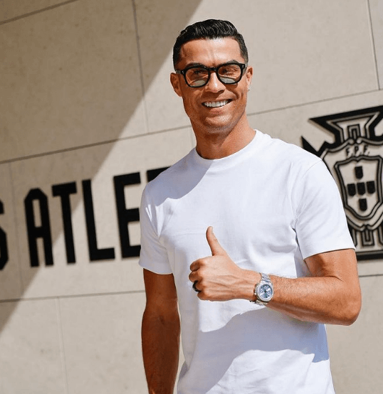 호날두 수입 1위