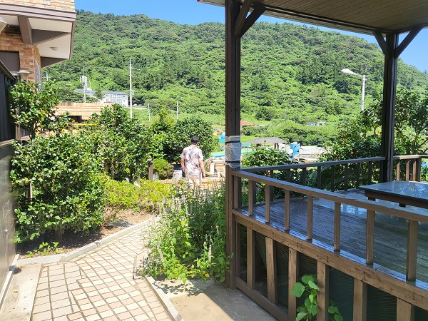 거문도 솔지오 펜션 외부 전경-3