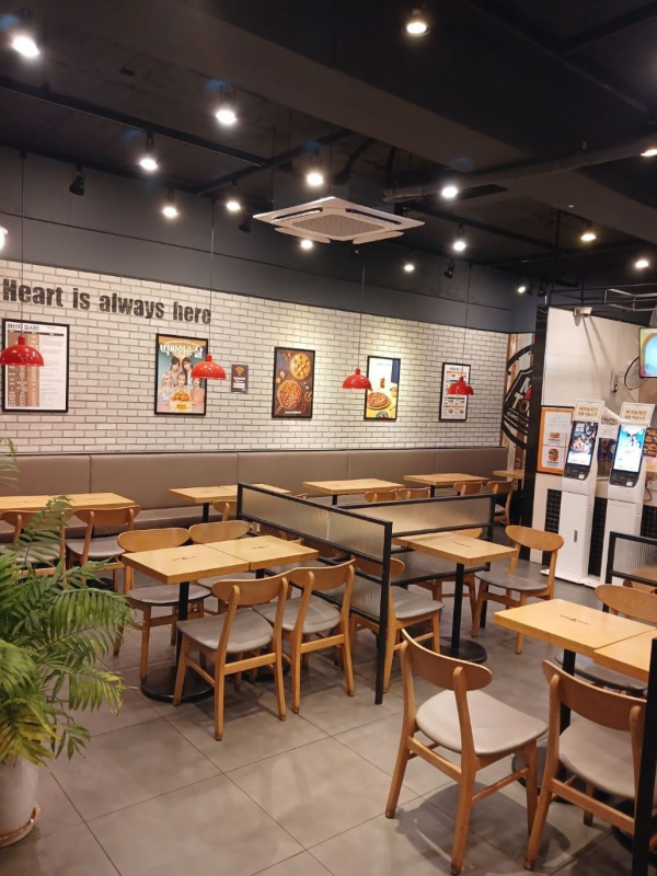 맘스터치 매장 풍경