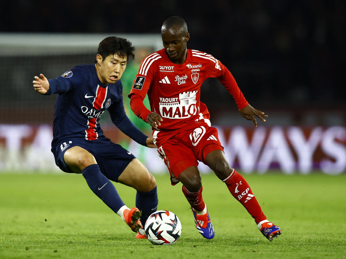 챔피언스리그 16강 플레이오프 1차전 브레스트 PSG