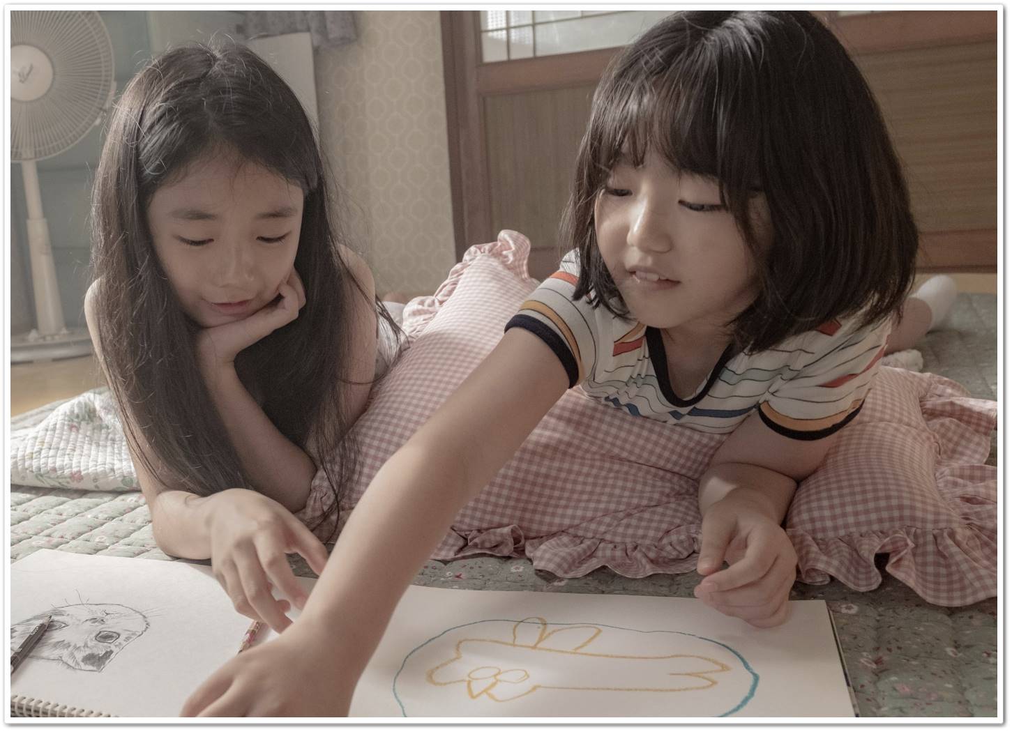 영화 소울메이트 하은과 미소의 어렸을 적 모습