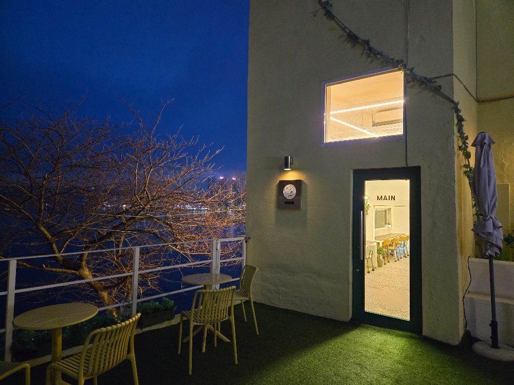 흰여울문화마을 바다뷰 메인 카페 &ndash; 전망 좋은 오션뷰 카페