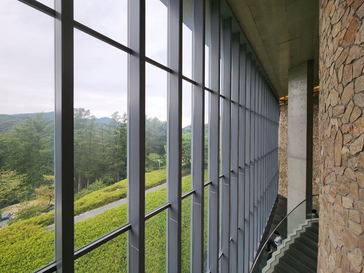 뮤지엄 산 본관 전경-2