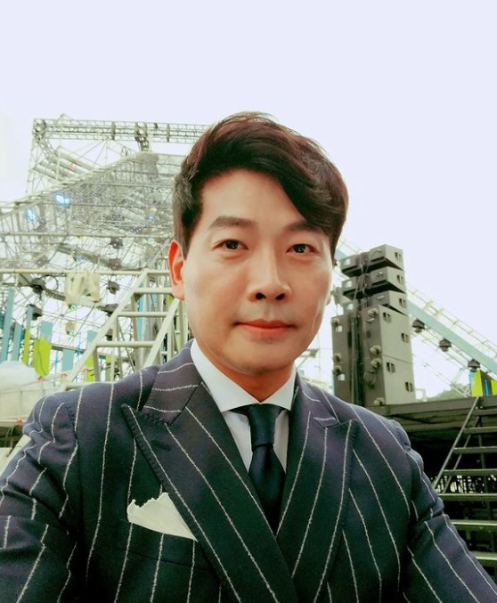 김용필