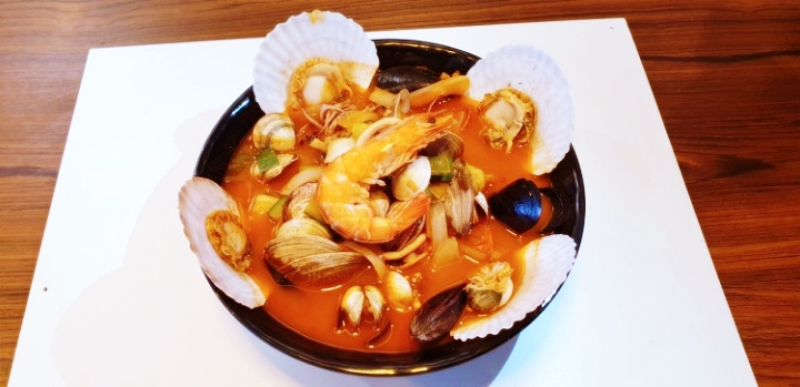 생생정보-제-1424회-송파구-방이동-맵고-칼칼한-53cm-대왕-짬뽕-조개전골-맛집-위치