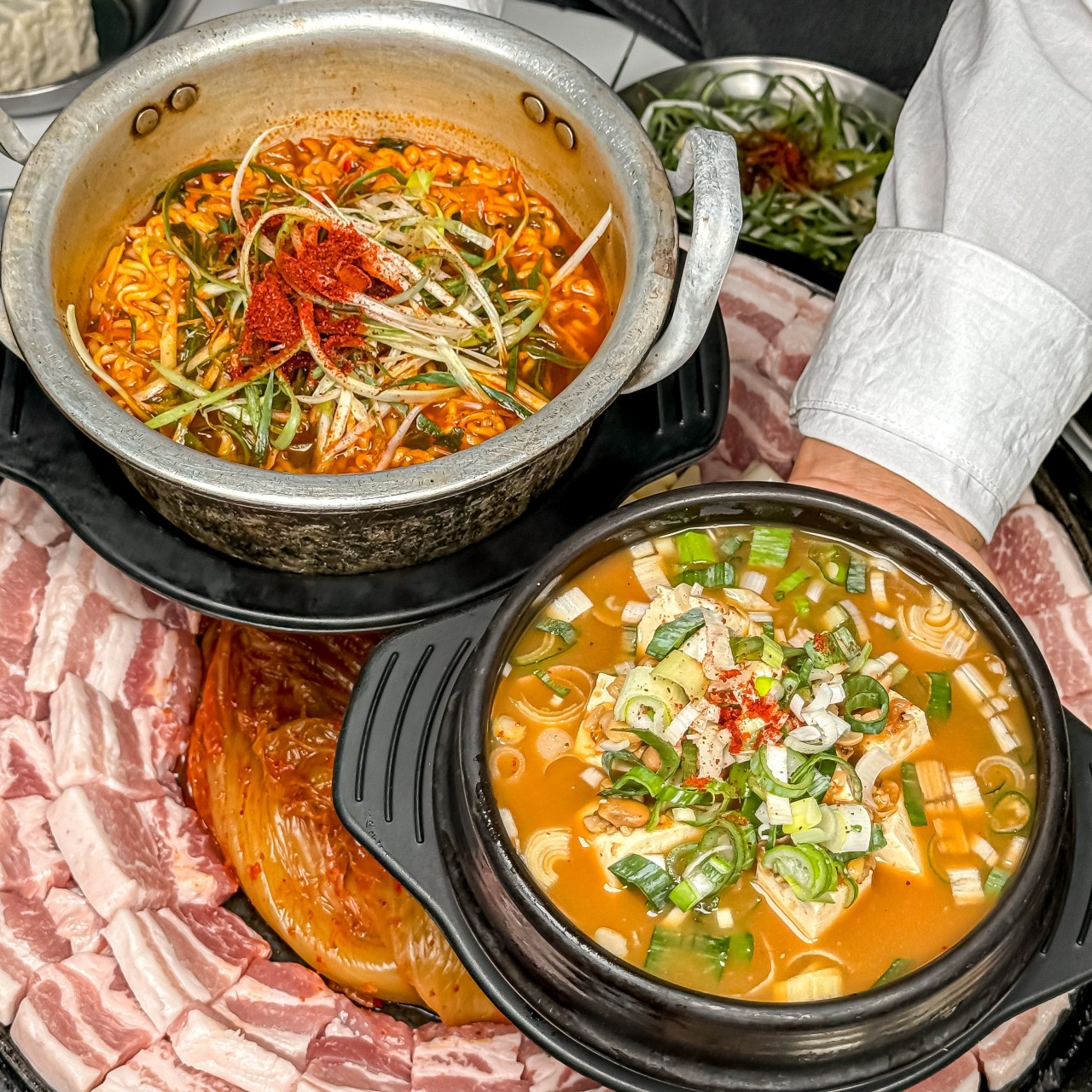 충남 공주 팔팔무쇠삼겹