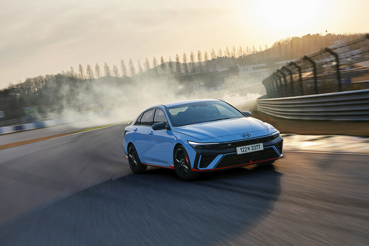 아반떼N 페이스리프트 N라인 가격 성능 디자인 색상 제원