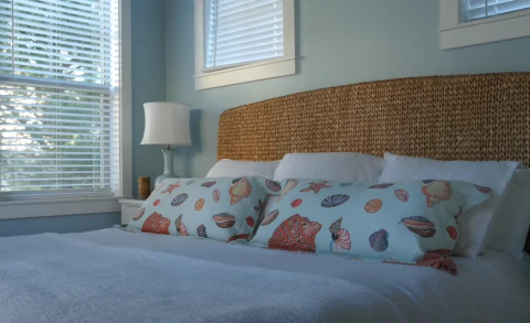 침대머리 동쪽 장점과 단점, 배치하는 방법