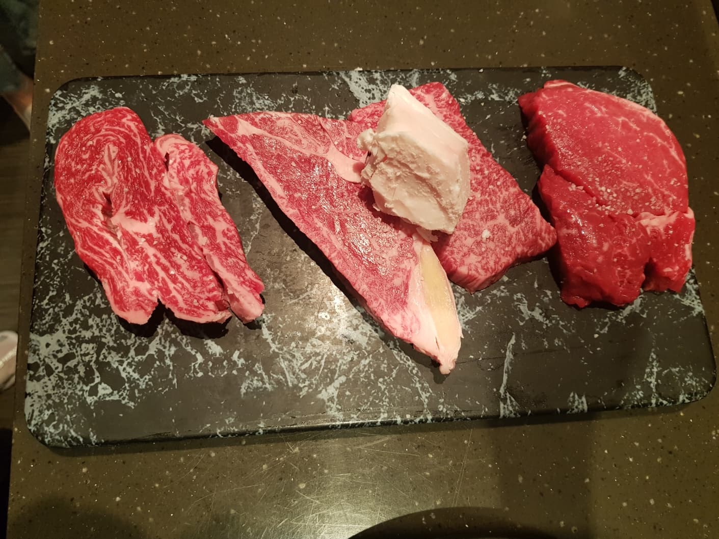 한우명작모둠