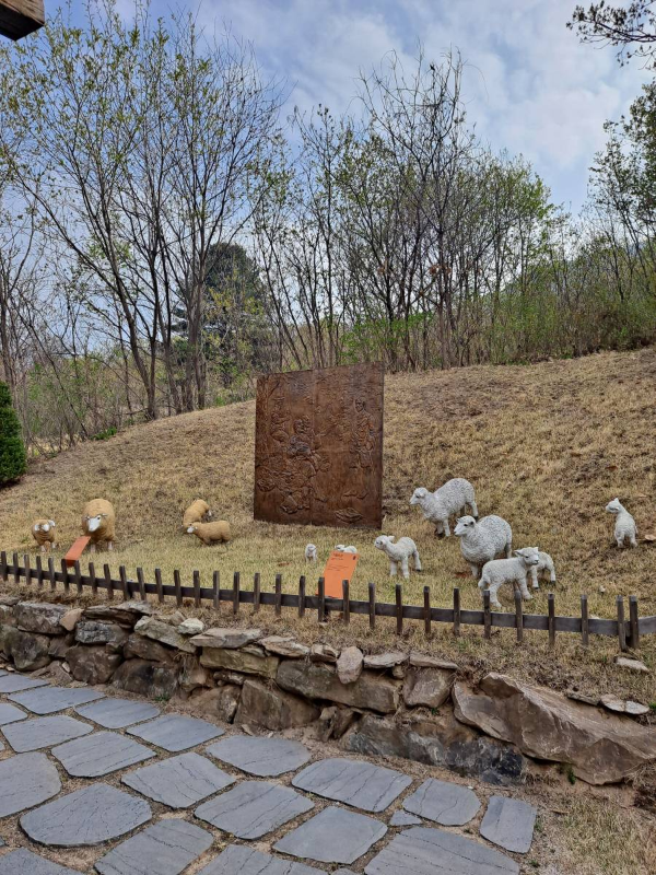 순례길 기쁨의 산