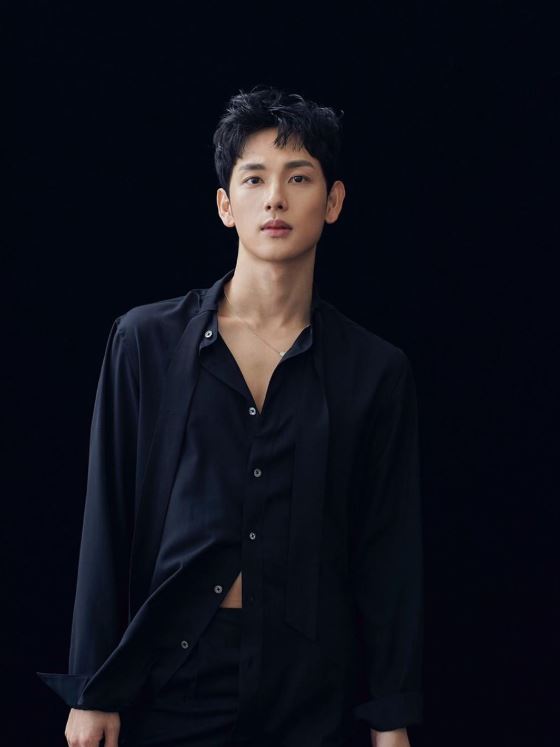 임시완 김수현