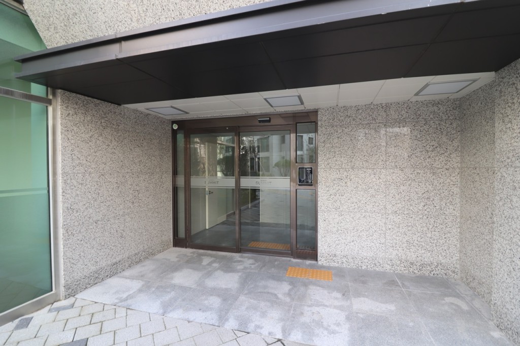 호반써밋목동 1층 공용현관