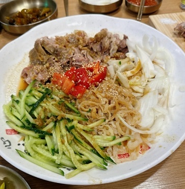 전현무계획-냉채족발