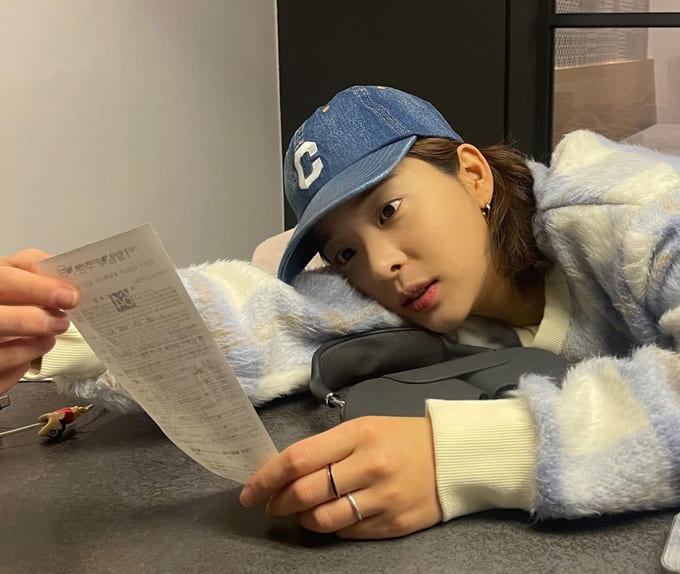 설인아 사복
