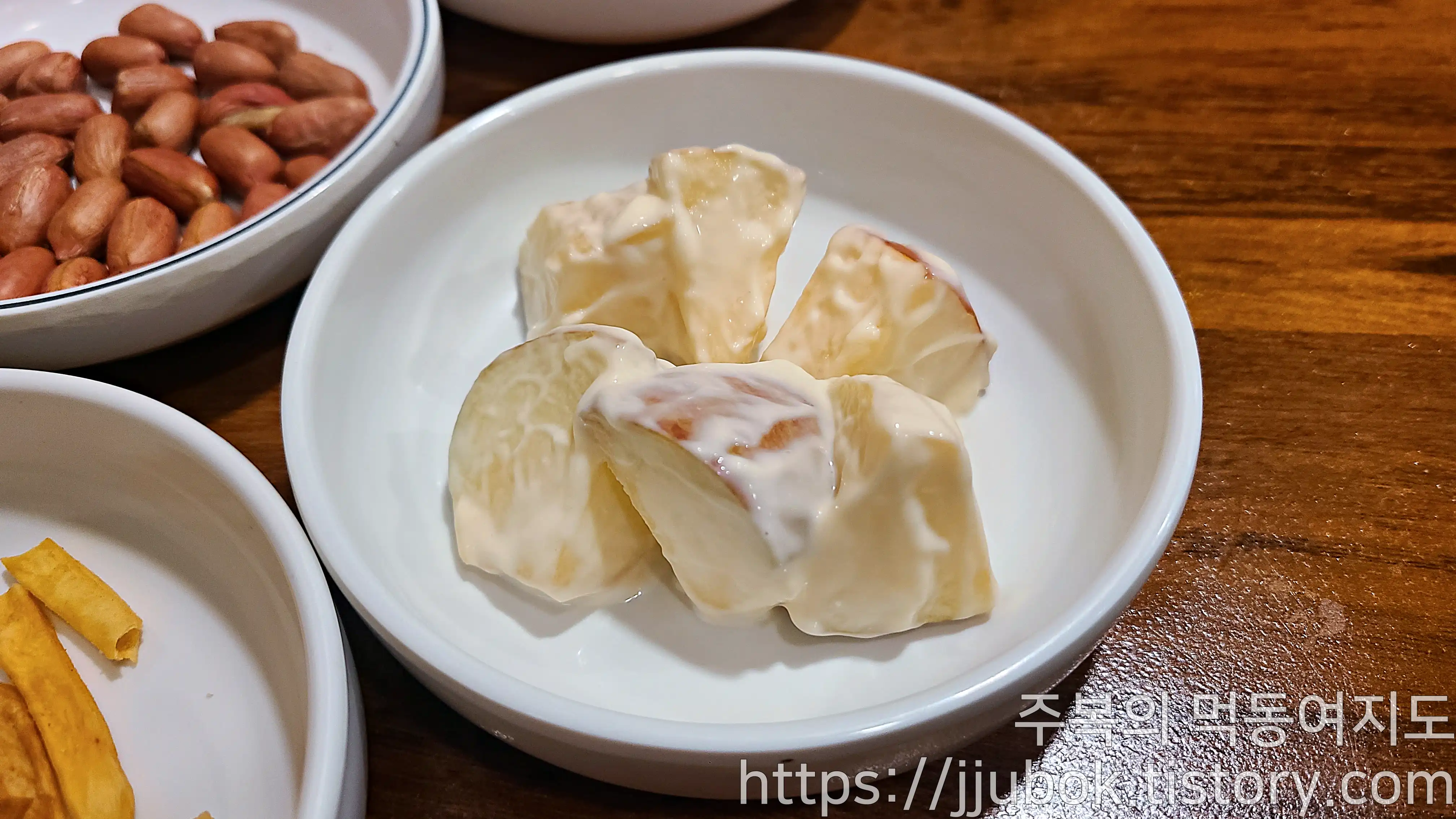 유래초밥-밑반찬-샐러드