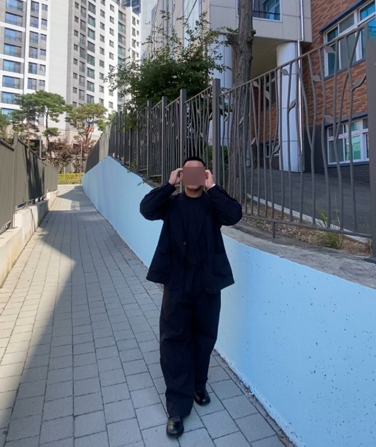 데일리룩('26. 10. 17.)오클리 선글라스 아이자켓 리덕스, 지유 X 엔지니어드 가먼츠 코드레인 재킷 팬츠 셋업, 어커버 티셔츠, kinch!킨치 shower 808 더비슈즈