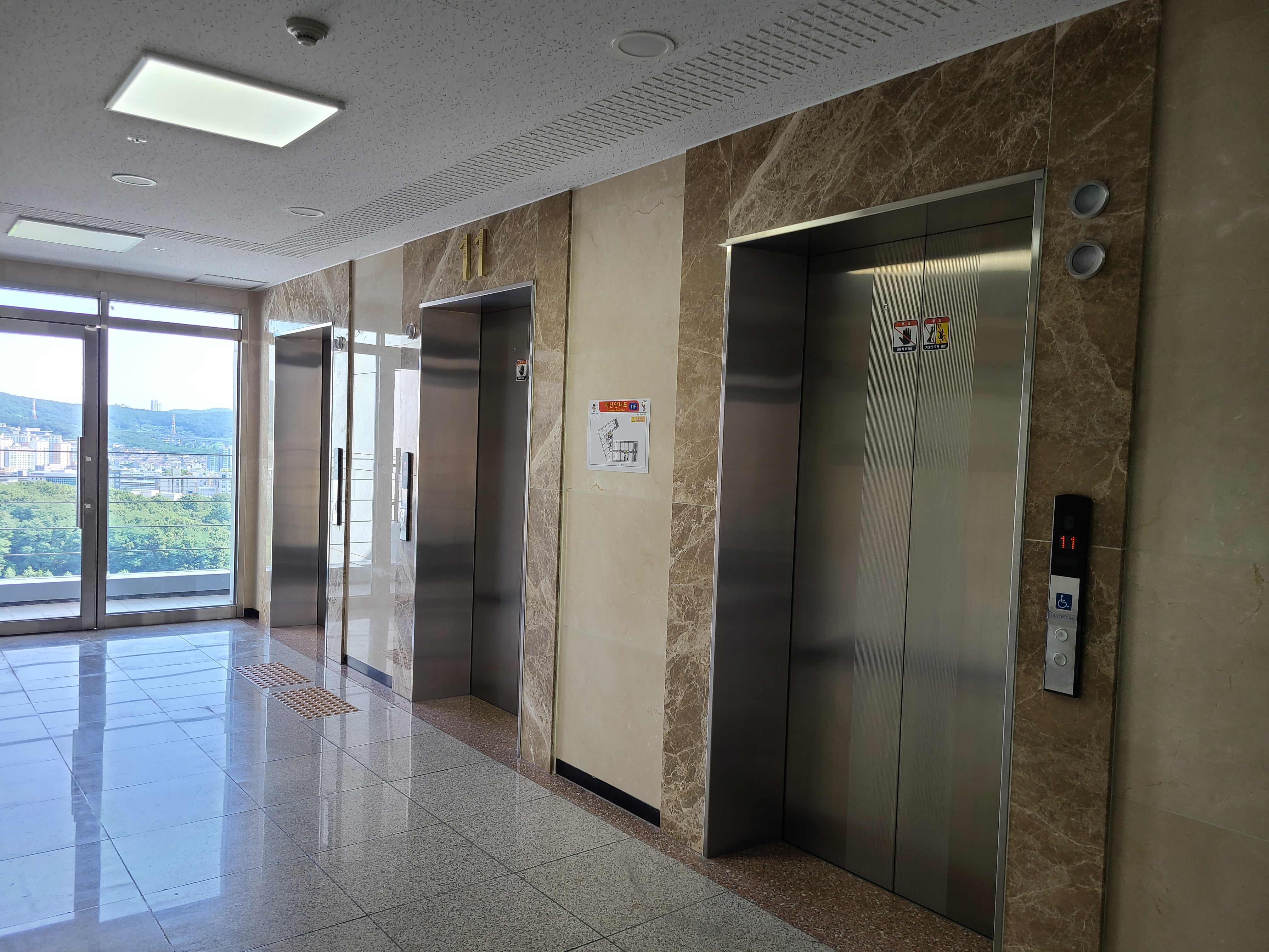 광교 센트럴비즈타워 섹션오피스2