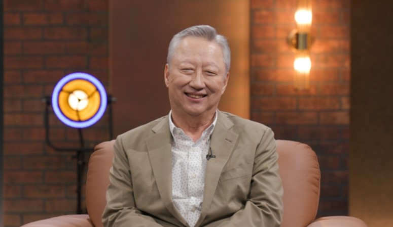 박용만 두산 전 회장, &lsquo;사람이 미래&rsquo;로 증명한 혁신 리더십의 여정 관련 사진