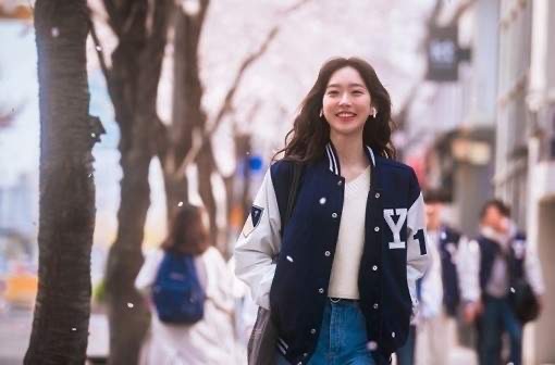 배우 한지현
