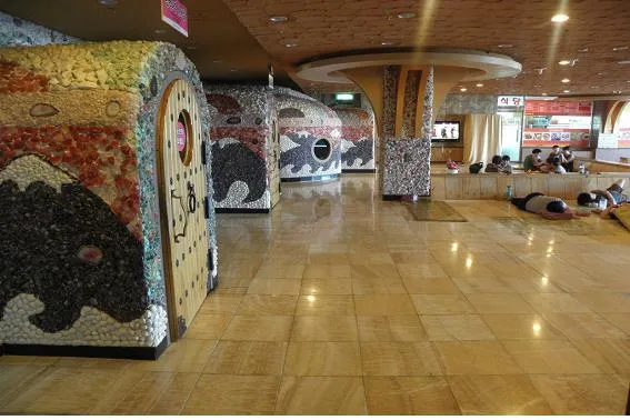 전라남도 여수시 여수EXPO역 여수항 24시간 찜질방에서_7