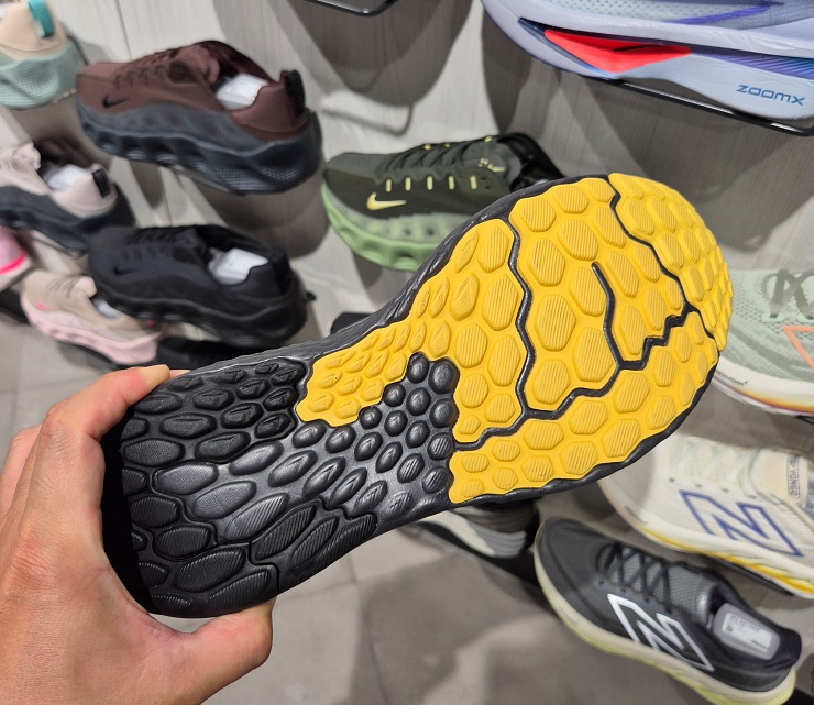 발볼 넓은 평발 러너 발 편한 러닝화 추천