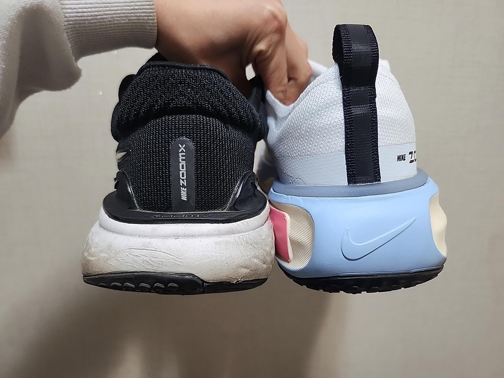 나이키 인빈서블 런 2와 런3 비교사진.