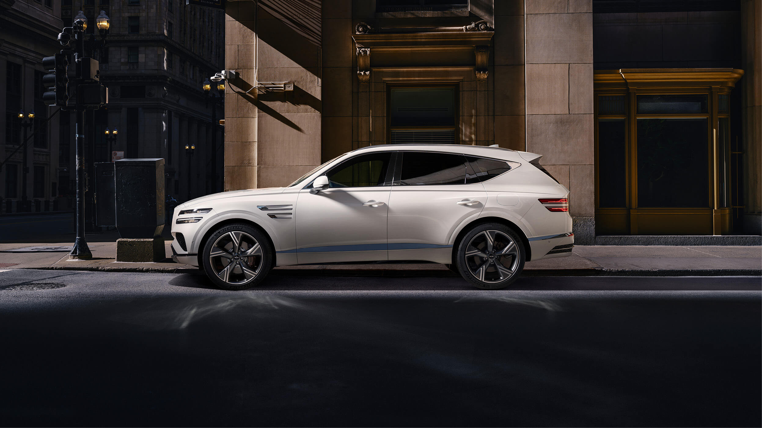 2024 제네시스 GV80 제원 및 가격 - 기본 모델과 쿠페 사진으로 비교하기