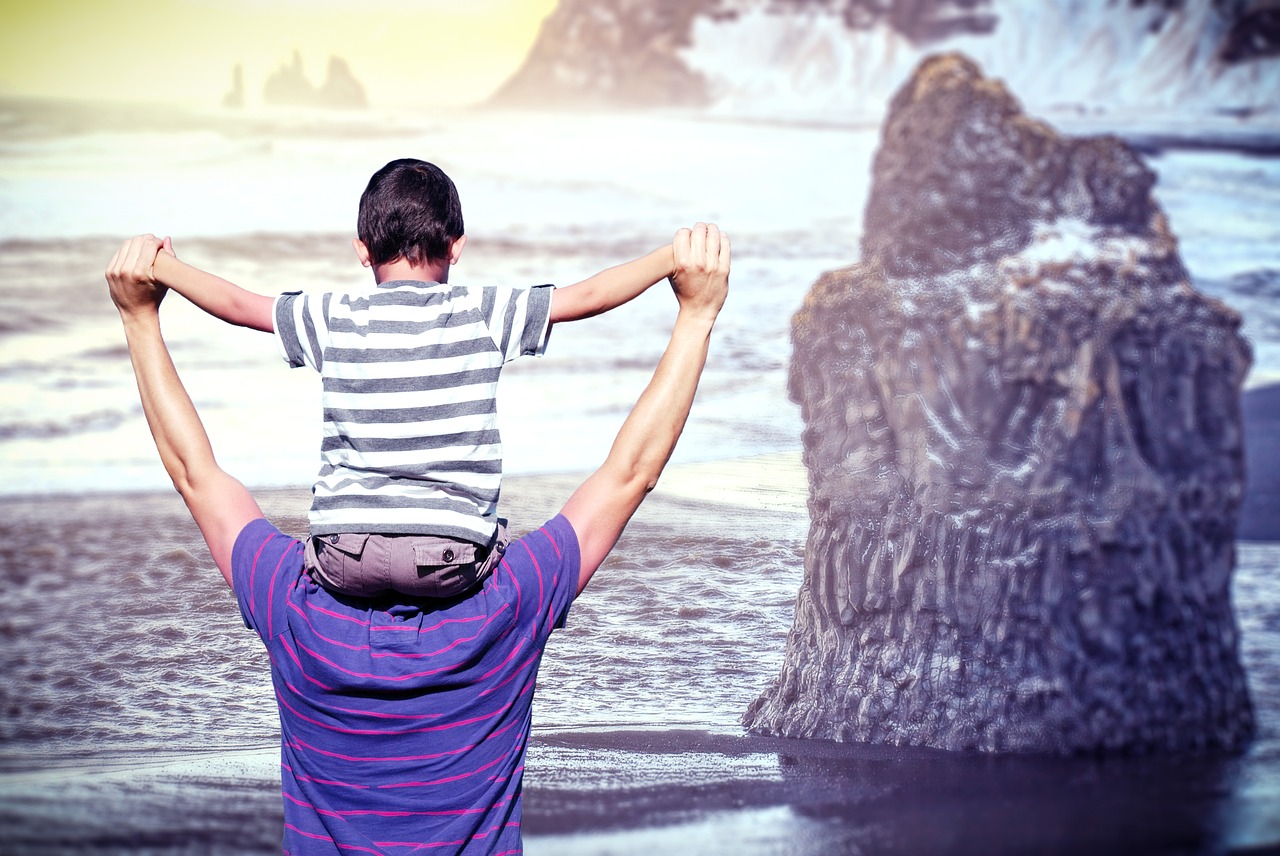 고모부가-아이를-목마-태우는-모습