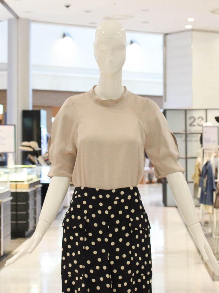 ZOOC NC13 튤립 소매 새틴블라우스 V213MSC908