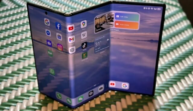 화웨이 트리폴드폰 '메이트XT'