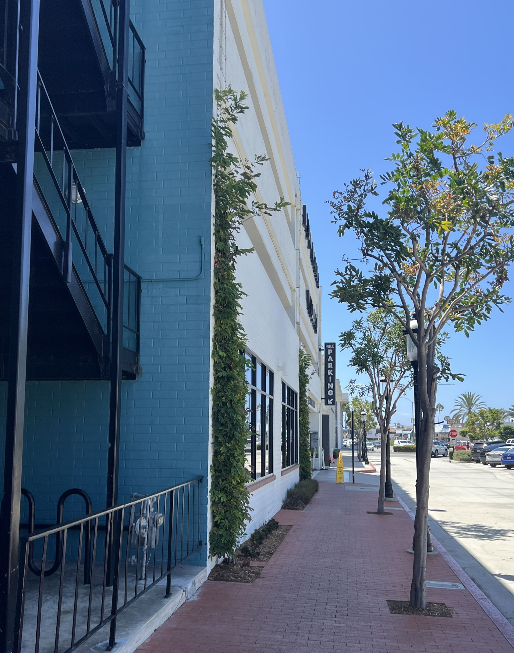 뉴포트비치 Lido Marina 주차장