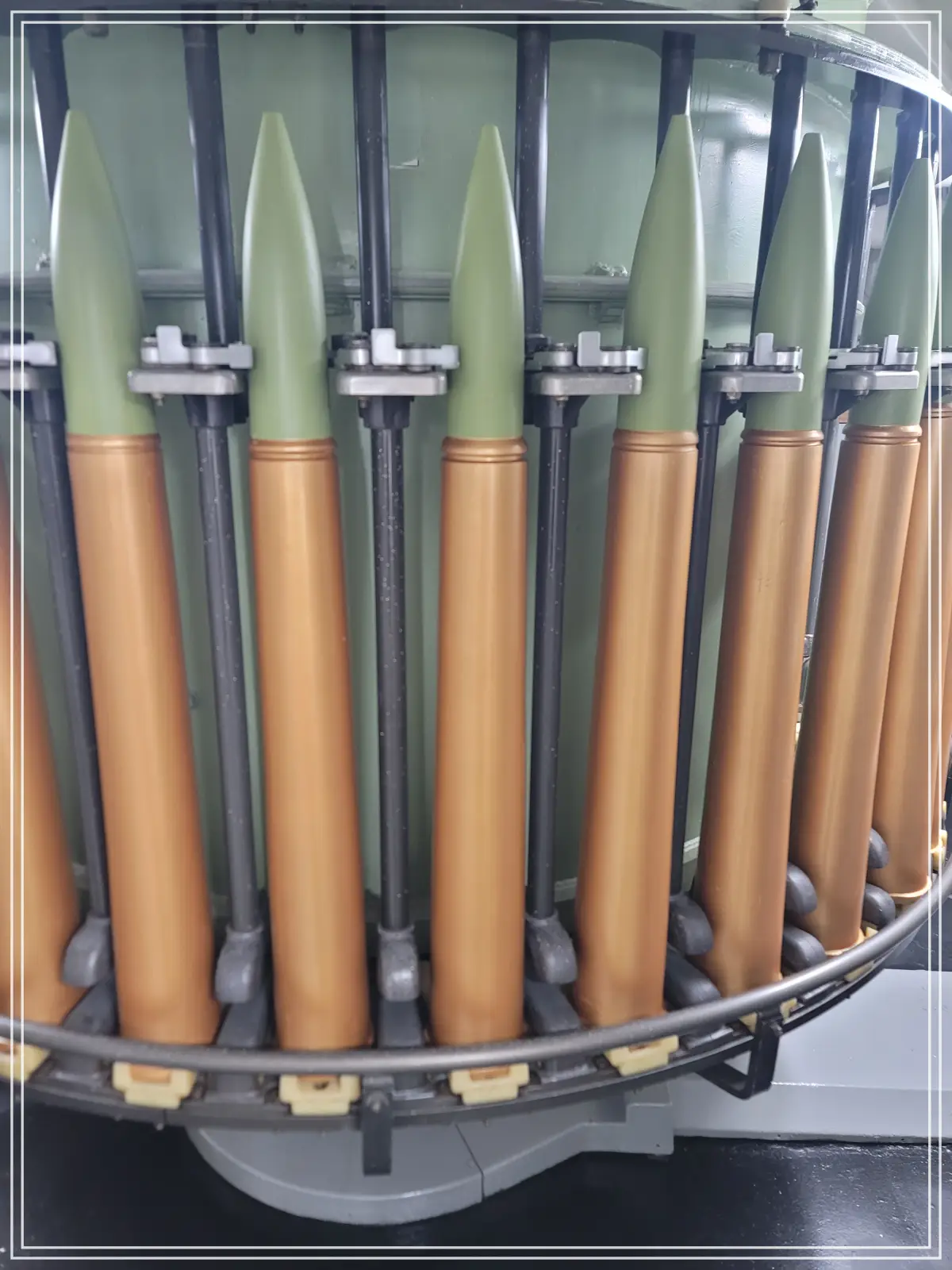 마산함-포탄-적재실