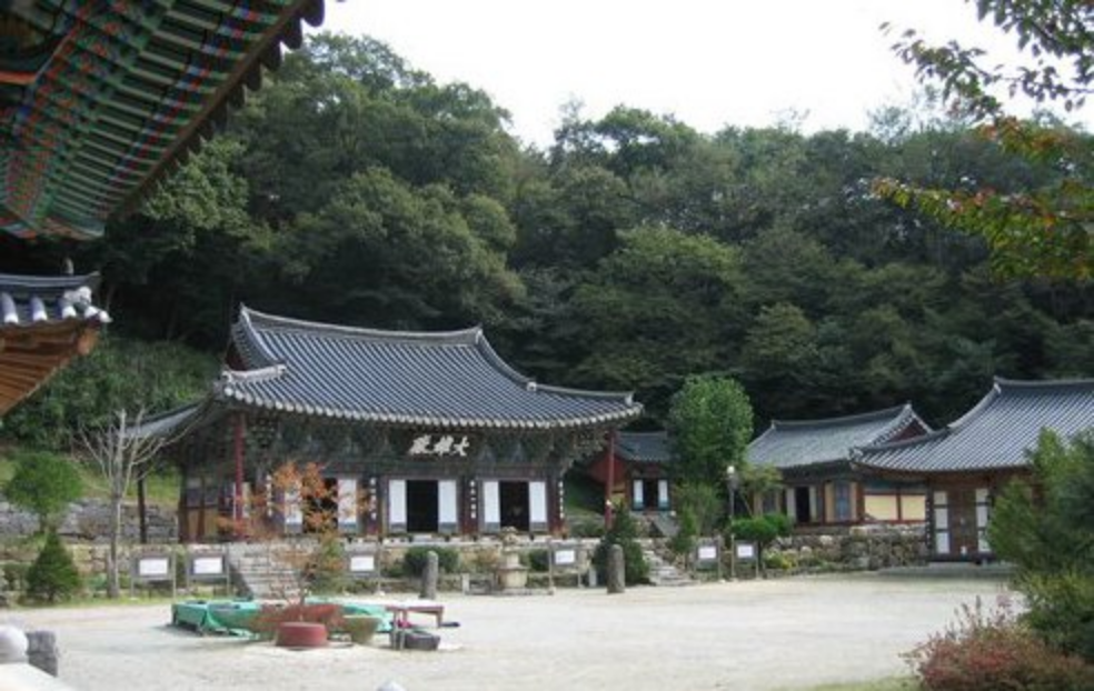 청룡사-전경