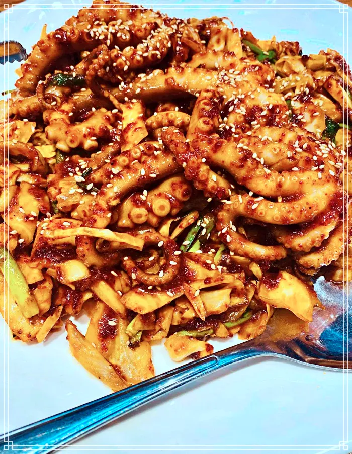 화성 백미리 마을, 궁평 유원지, 솔밭 맛집 직접 잡은 뻘낙지, 낙지볶음