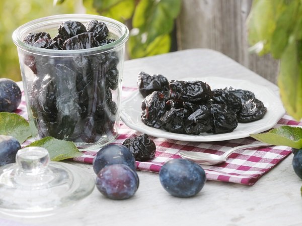 푸룬 섭취가 뼈 건강 개선에 효과 확인 관련 이미지