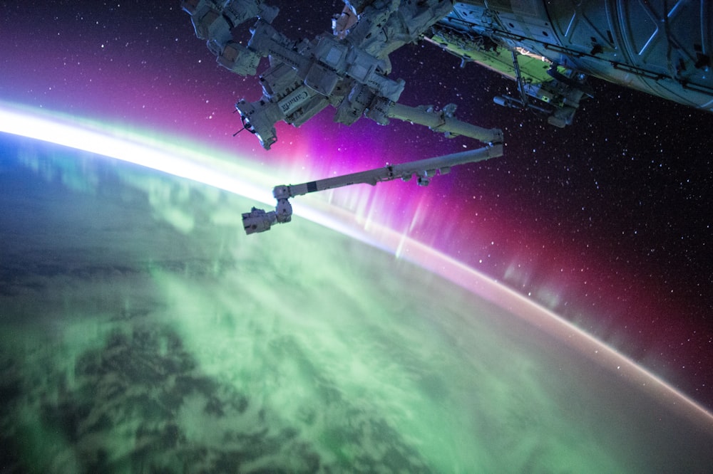 위성 관련 이미지