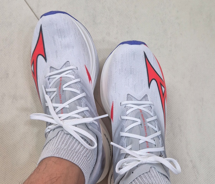 미즈노 웨이브 레벨리온 플래쉬3 추천