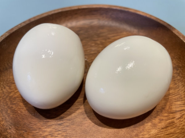 계란 껍질 잘 까지게 삶은법 - 달걀 2개
