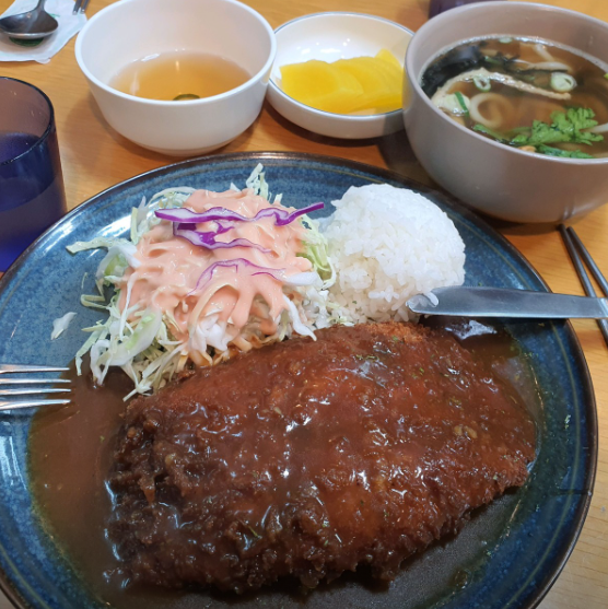 생생돈까스 대표 메뉴