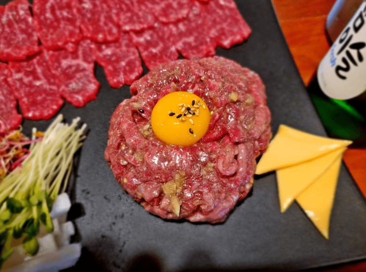 영등포역 맛집 "육회공작소 영등포점" 음식사진