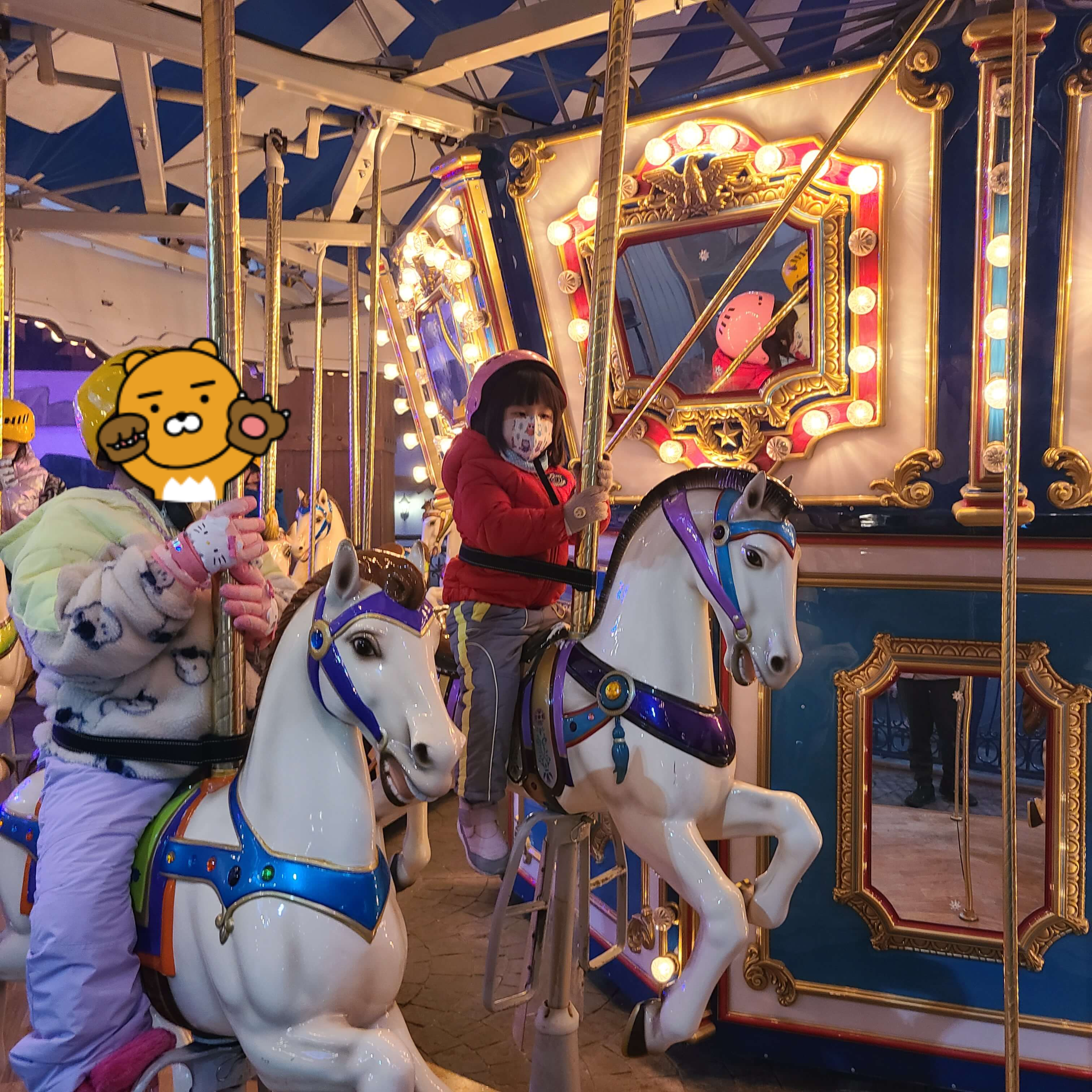 원마운트-회전목마-사진