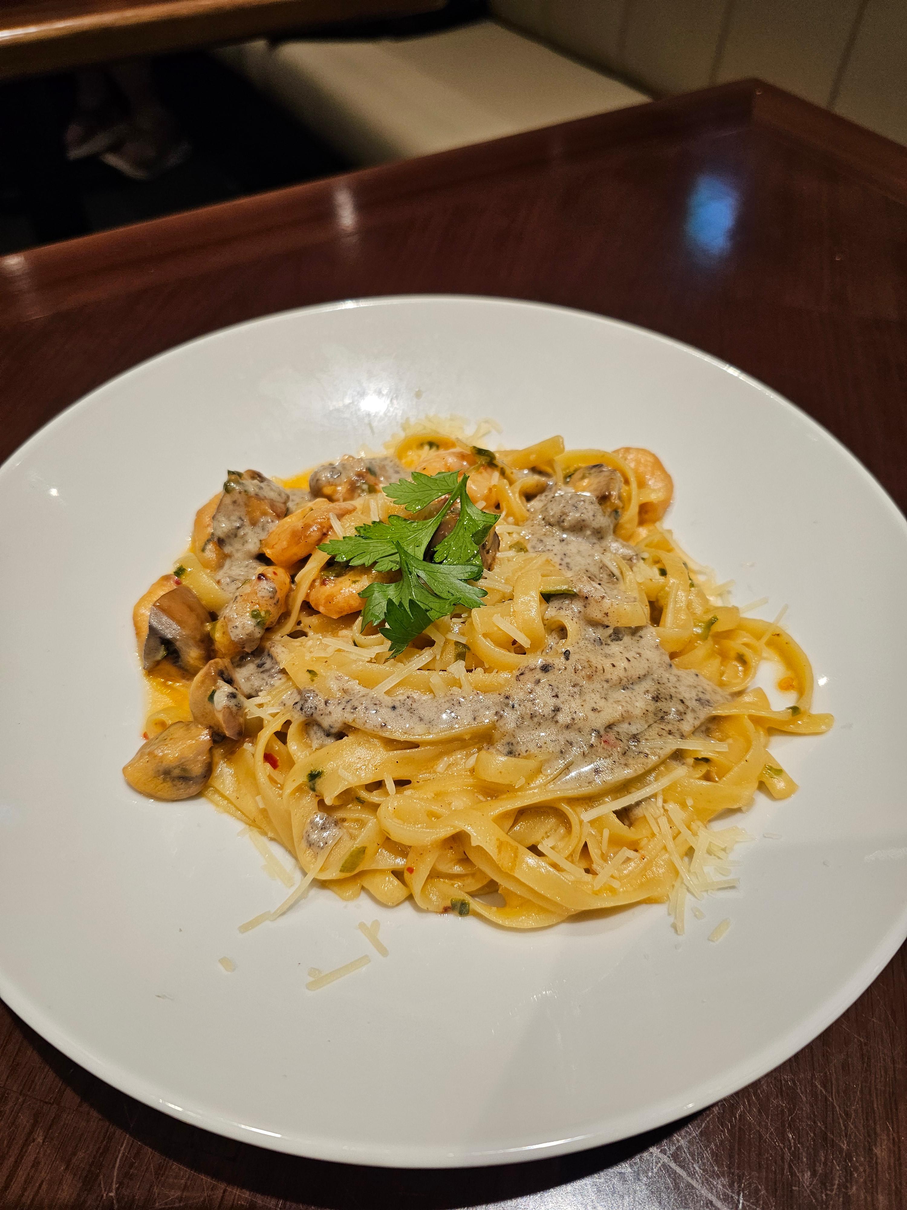 스파이시 투움바 파스타