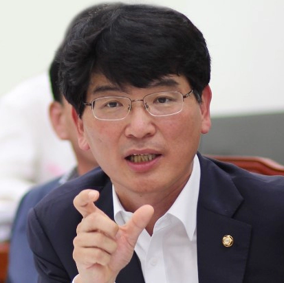 박완주 보좌관 성추행 공소장 내용 정리 및 박완주 국회의원 프로필