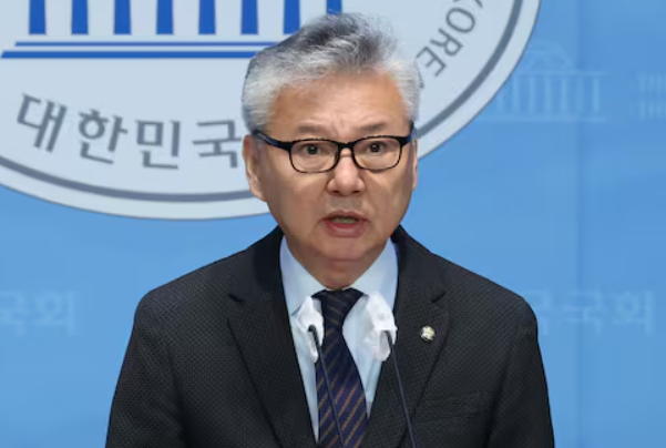 홍성국 국회의원