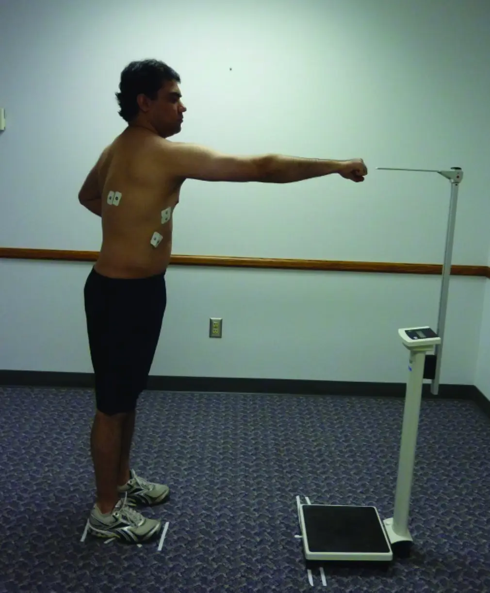 하지 및 몸통 근육 동원이 전거근 활성화에 미치는 영향: 어깨 재활의 새로운 접근법